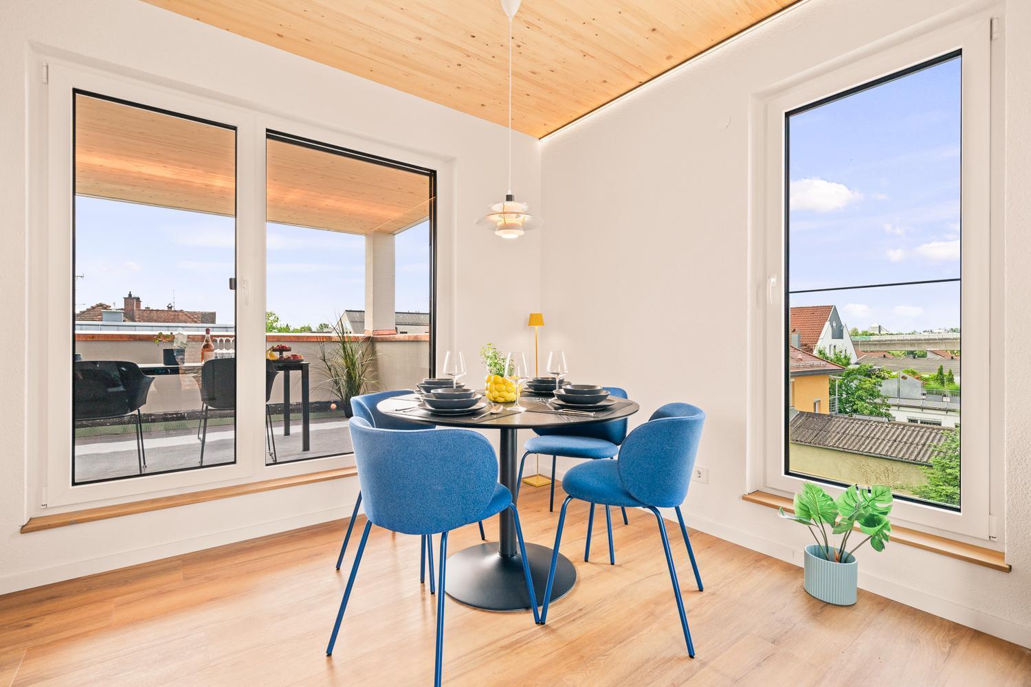Penthouse Mit Traumhafter Terrasse Klimatisiert Apartment Friedrichshafen Exterior photo